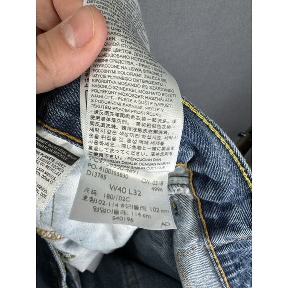 Levis 550 Jeans Mens 40x32 Blue Relaxed Slight Taper 100% Cotton Medium Wash - Picture 6 of 9